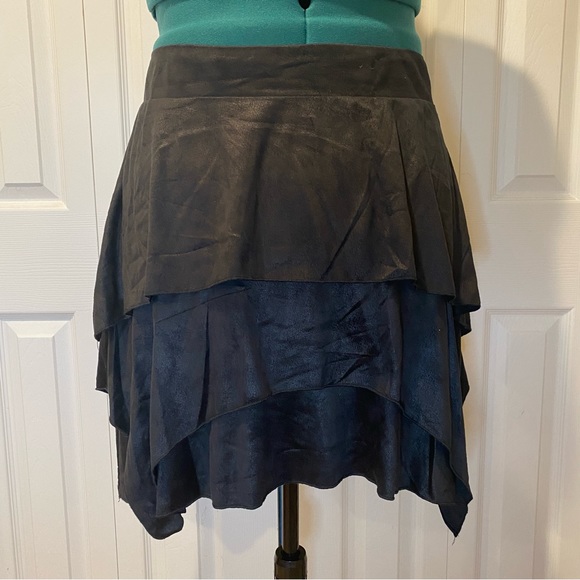 NWT Faux Suede Black Handkerchief Layered Mini Skirt. Size Large. - Picture 3 of 14